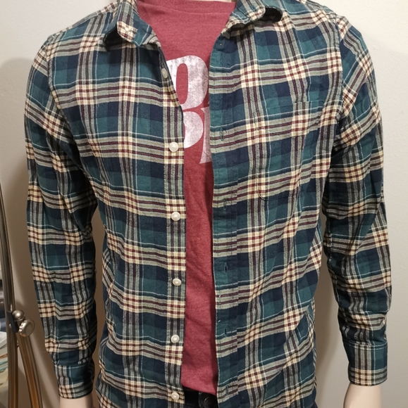 🎁 Old Navy Men's Flannel Slim Fit Shirt S Holiday - Picture 4 of 4